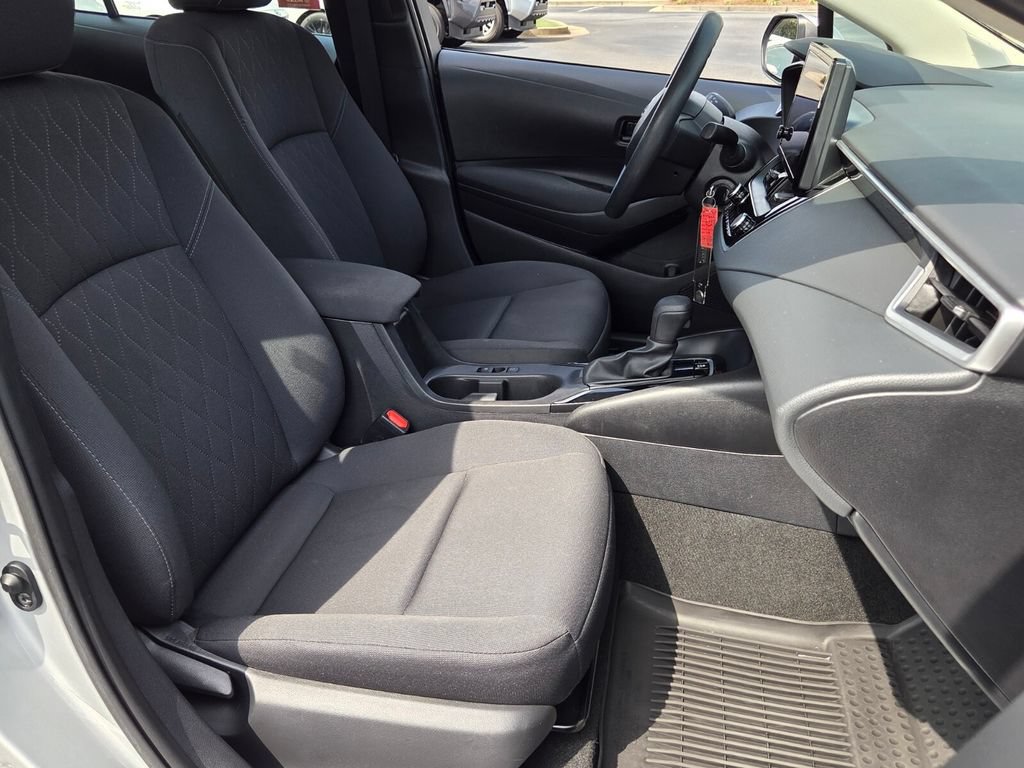 Used 2023 Toyota Corolla LE FWD image 15