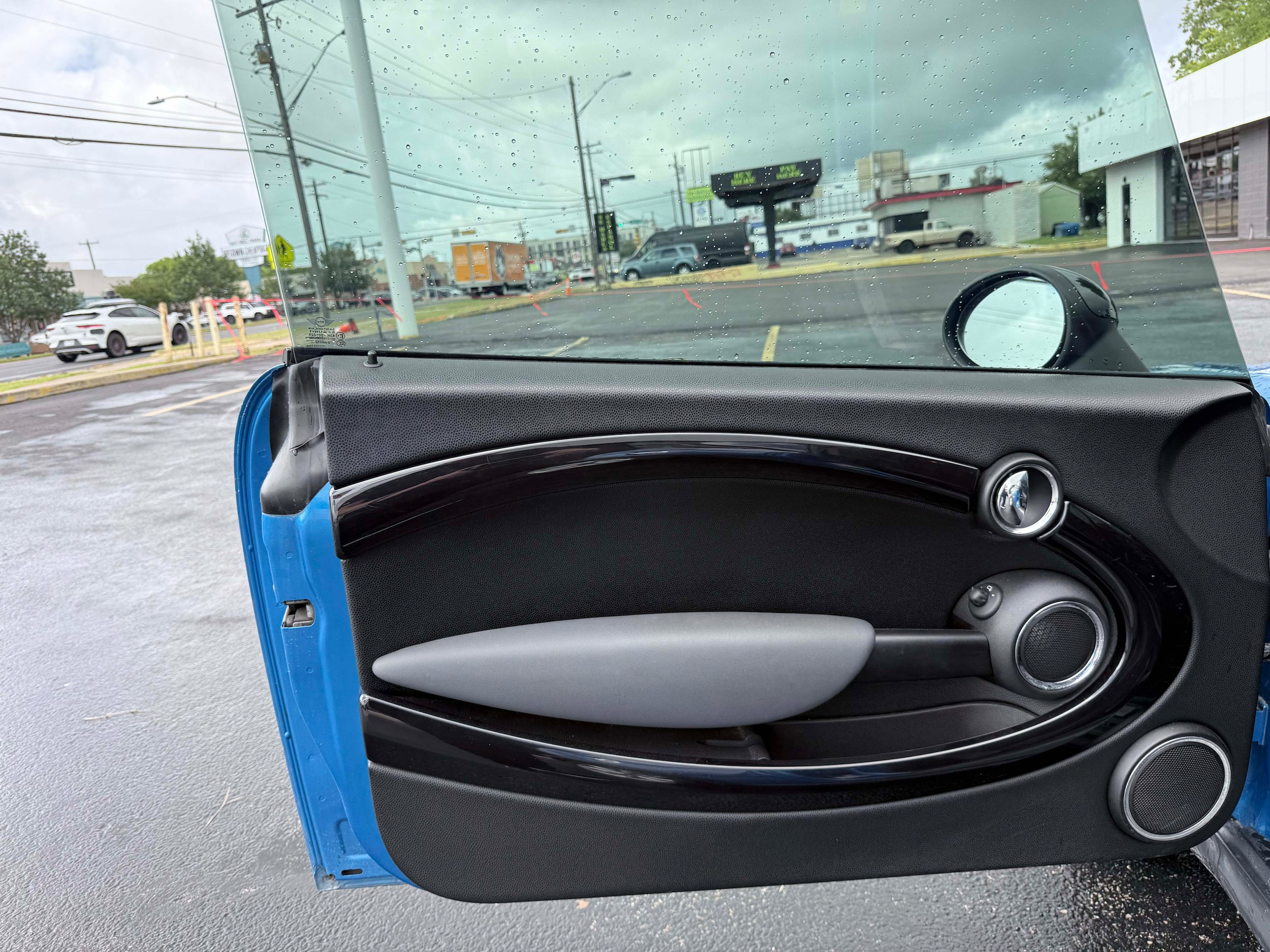 Used 2011 MINI Cooper S FWD image 10