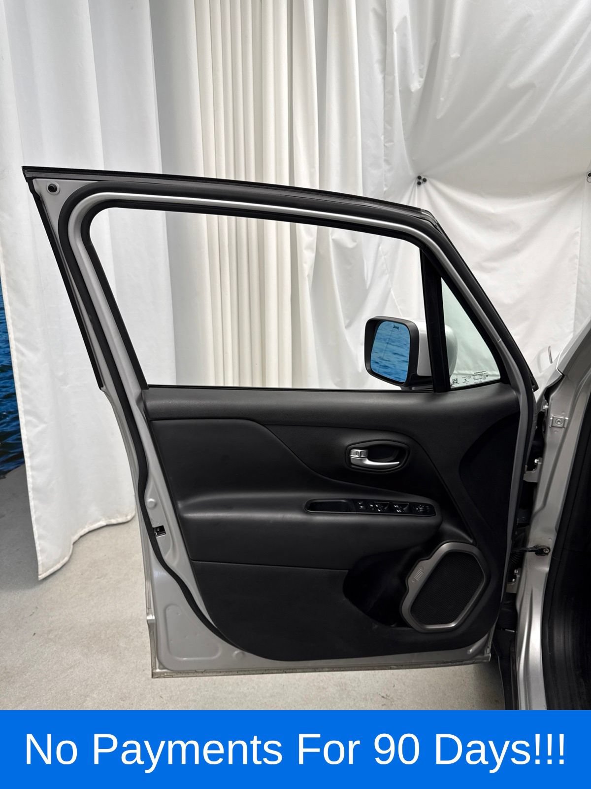 Used 2019 Jeep Renegade Limited w/ Quick Order Package 22P AWD/4WD image 12