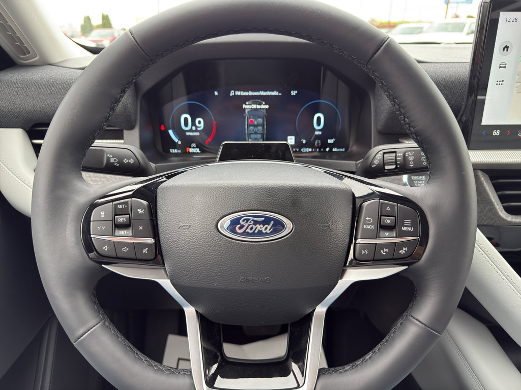 New 2026 Ford Explorer Platinum w/ LUX Leather Package image 15