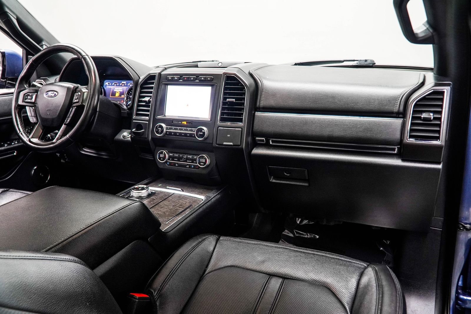 Used 2020 Ford Expedition Limited w/ Equipment Group 302A image 16