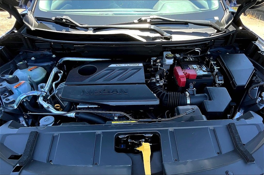 Used 2023 Nissan Rogue SL image 30