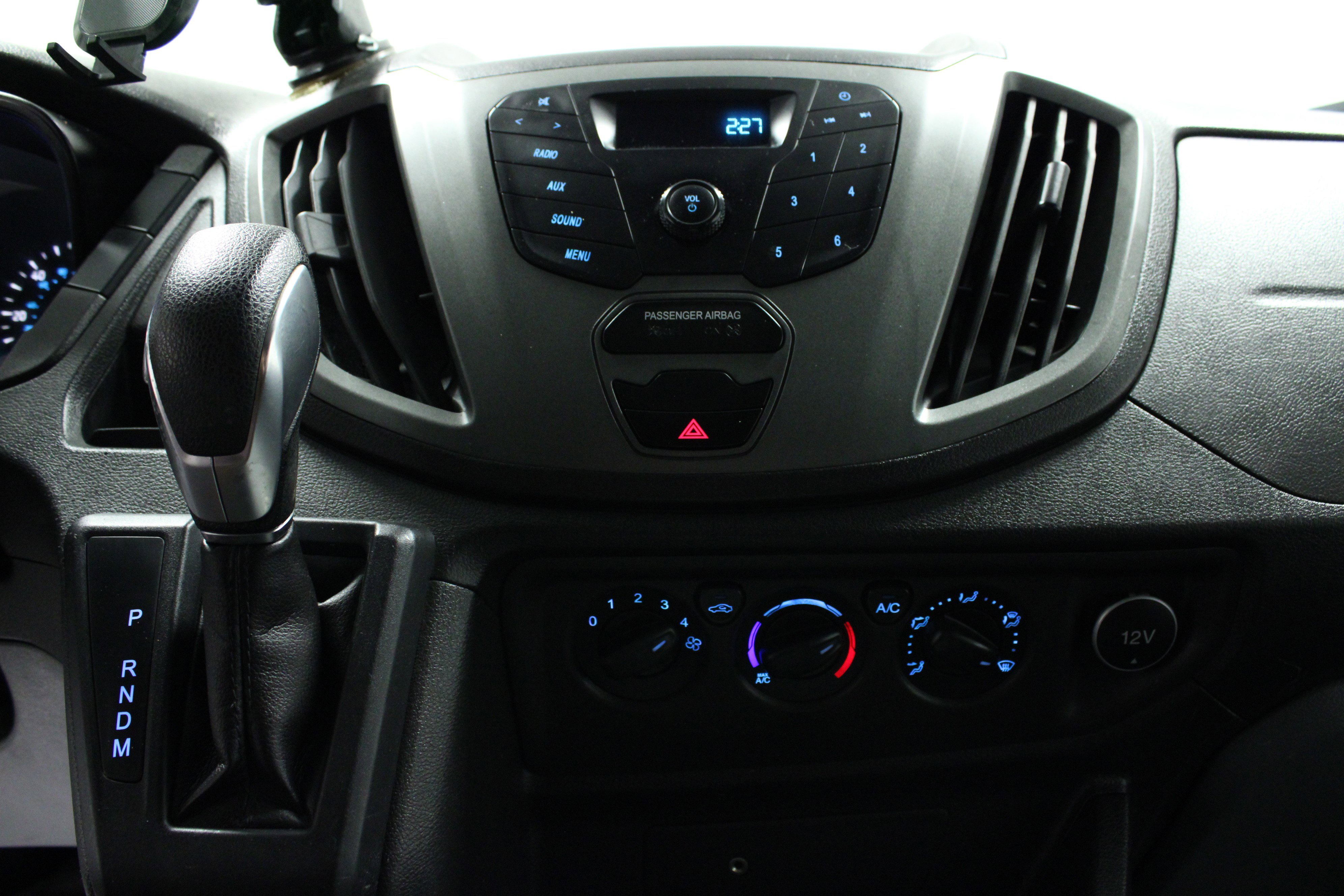 Used 2018 Ford Transit 250 130 Low Roof w/ Exterior Upgrade Package image 19