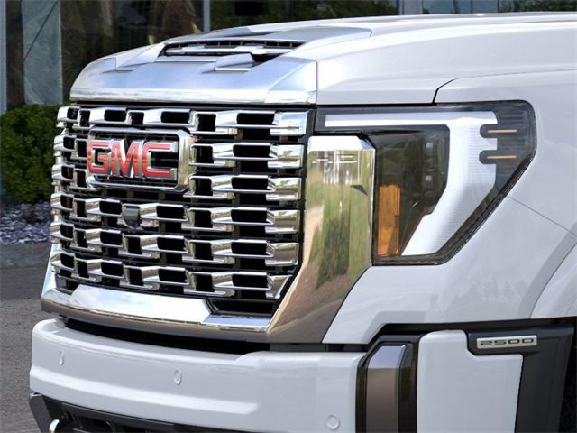 New 2026 GMC Sierra 2500 Denali w/ Denali Reserve Package image 13