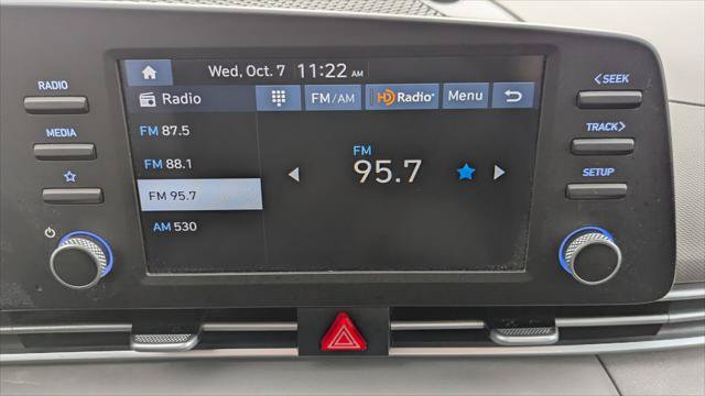 Used 2025 Hyundai Elantra SE FWD image 28