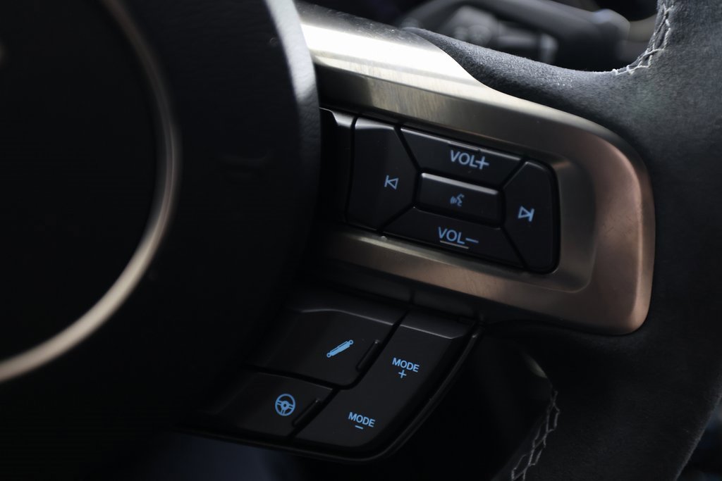 Used 2016 Ford Mustang Shelby GT350 w/ Technology Package image 23