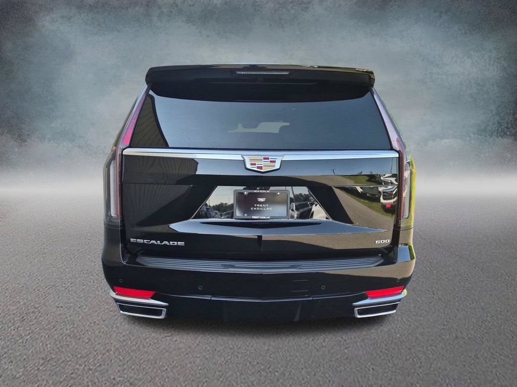 Certified 2024 Cadillac Escalade Premium Luxury RWD image 3