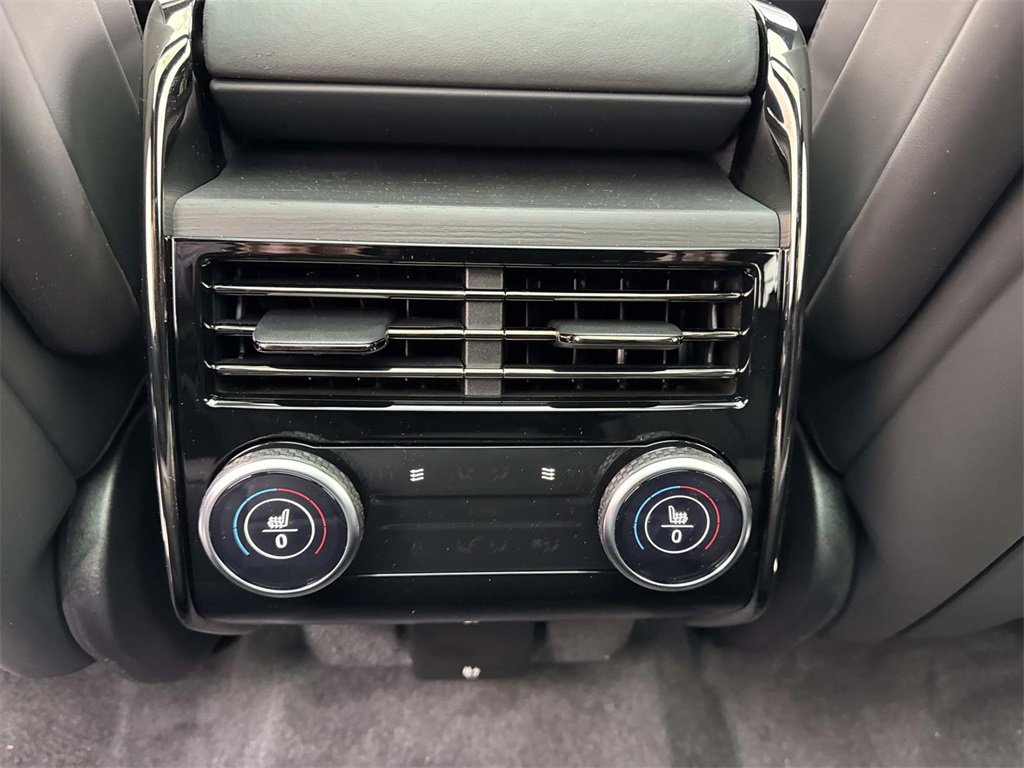 New 2025 Land Rover Range Rover Sport SE image 16