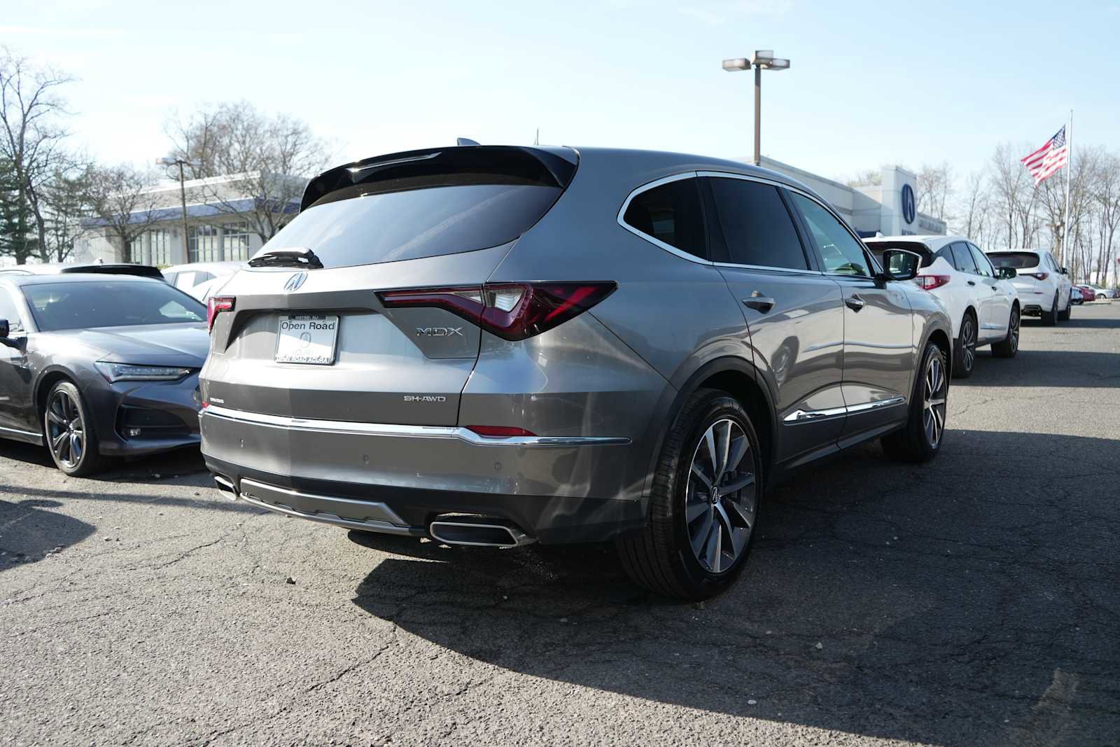 Certified 2026 Acura MDX SH-AWD w/ Technology Package image 11