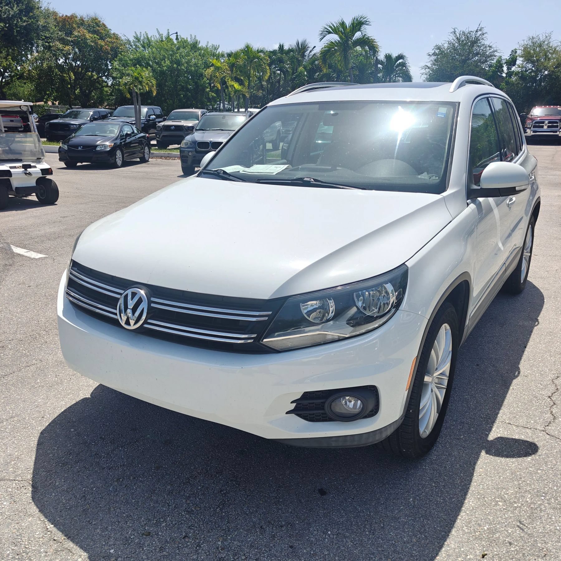 Used 2015 Volkswagen Tiguan SE FWD image 3