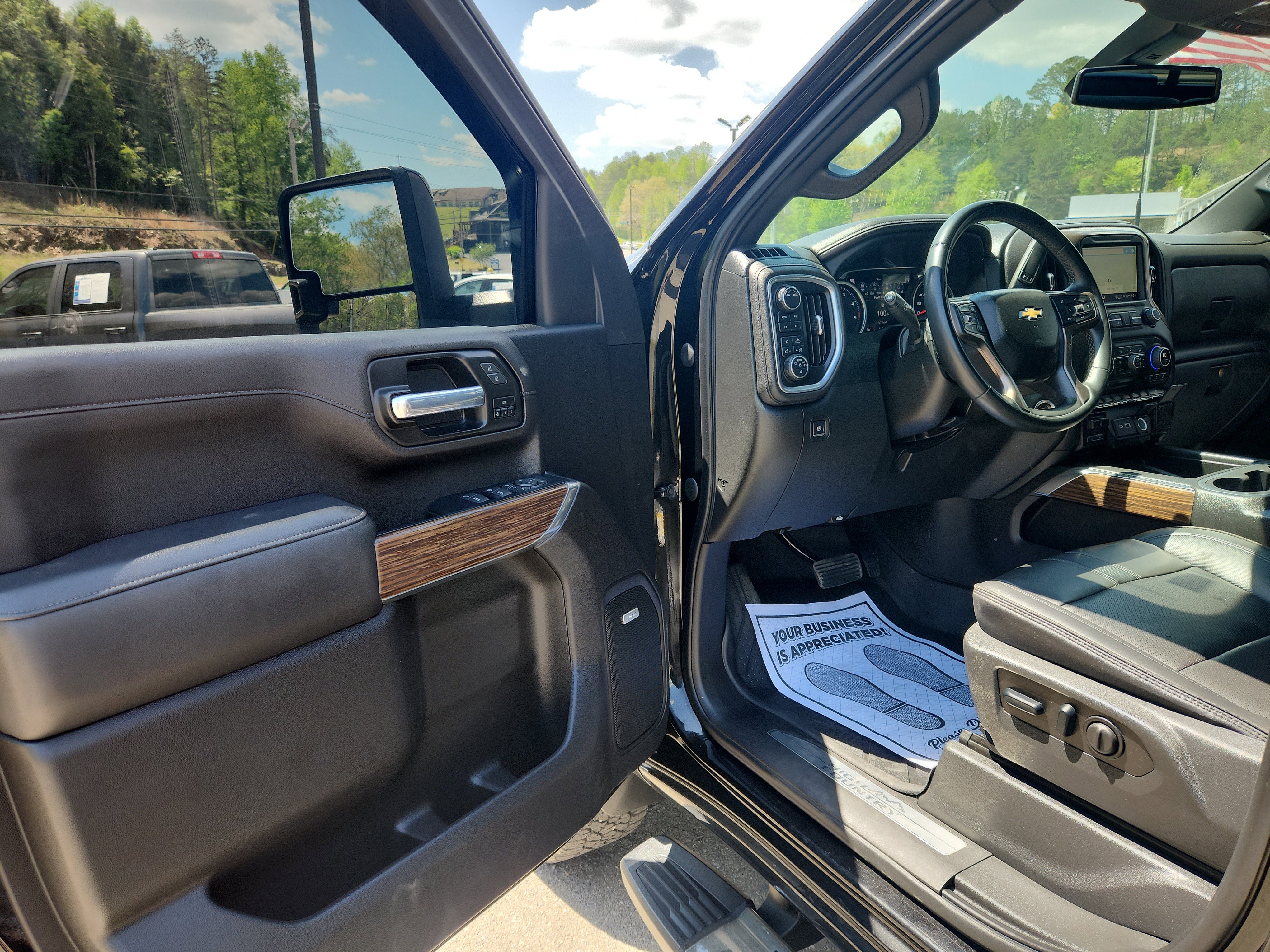 Used 2023 Chevrolet Silverado 2500 High Country w/ Safety Package II AWD/4WD image 12