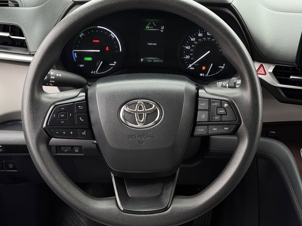 Used 2024 Toyota Sienna LE image 13
