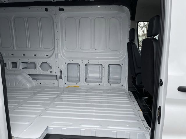New 2026 Ford Transit 150 148 Medium Roof AWD image 22