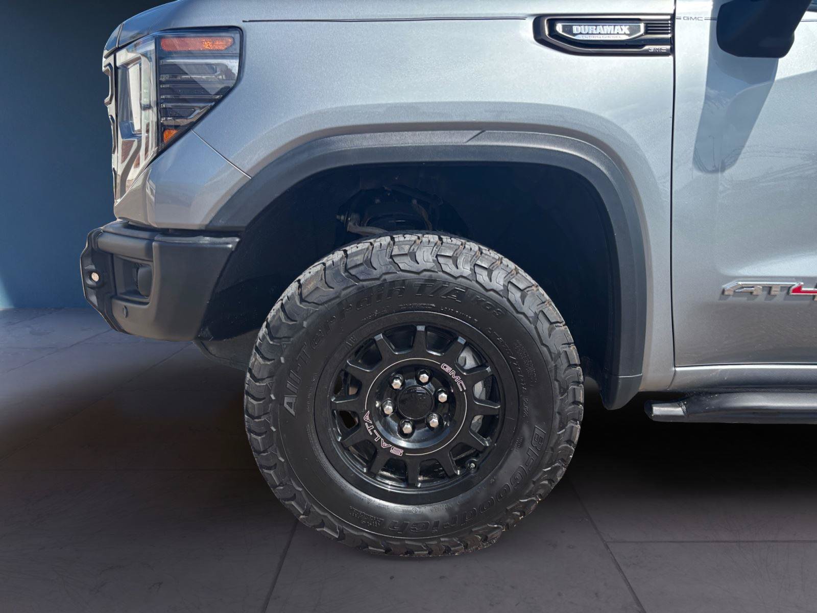Used 2025 GMC Sierra 1500 AT4X w/ AT4X AEV Edition AWD/4WD image 14