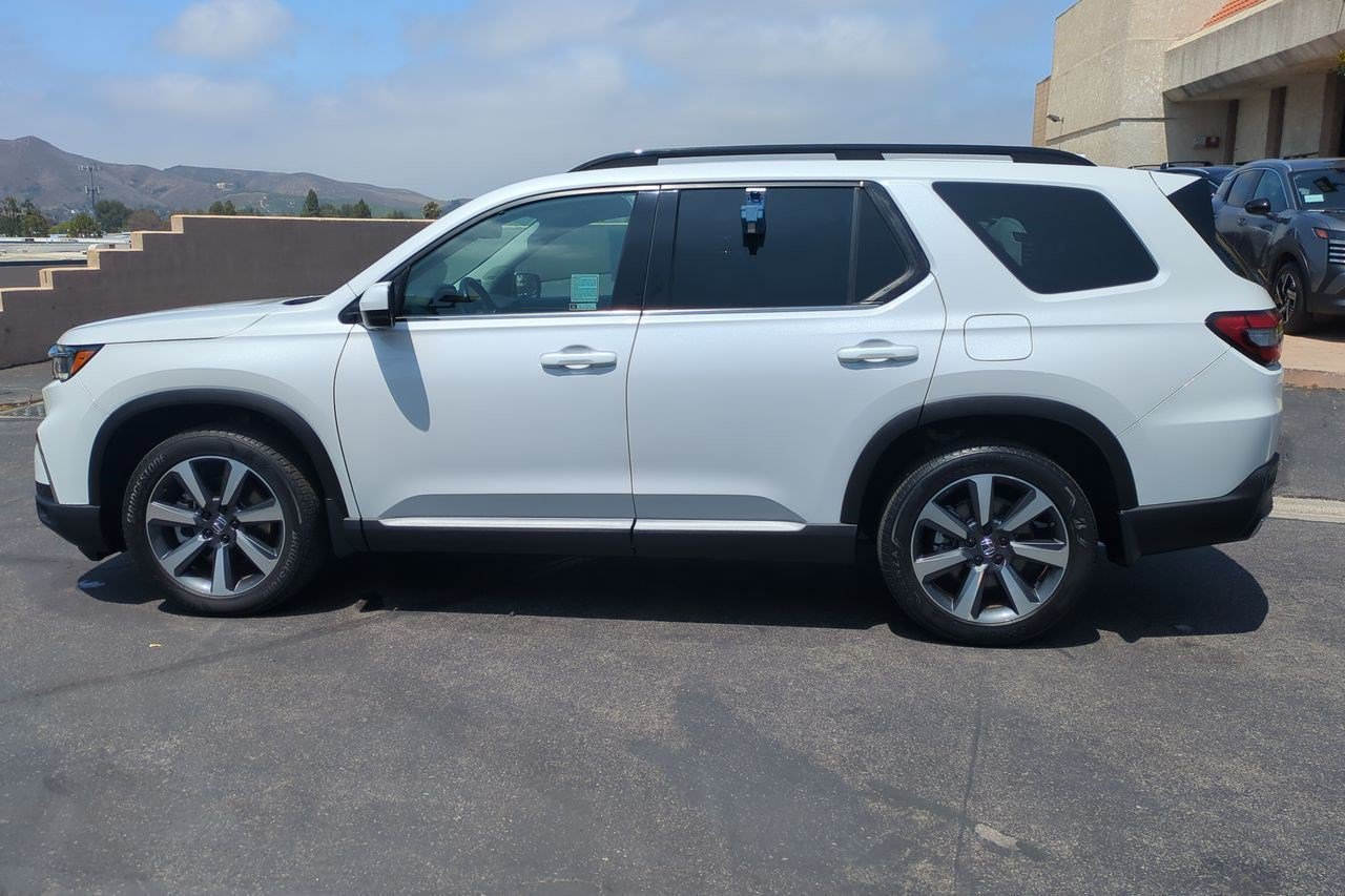 Certified 2023 Honda Pilot Elite image 9