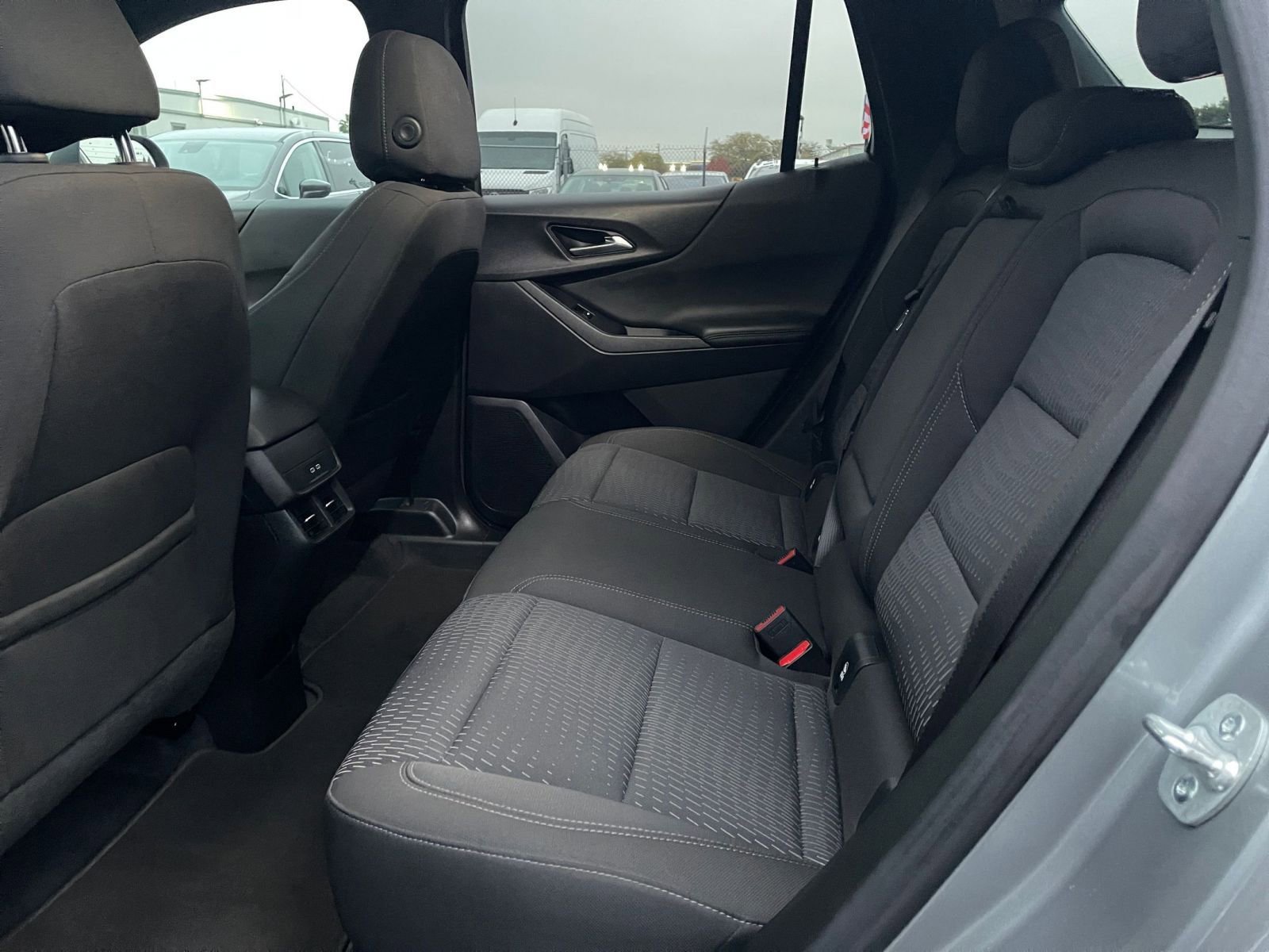 Used 2025 Chevrolet Equinox LT image 25