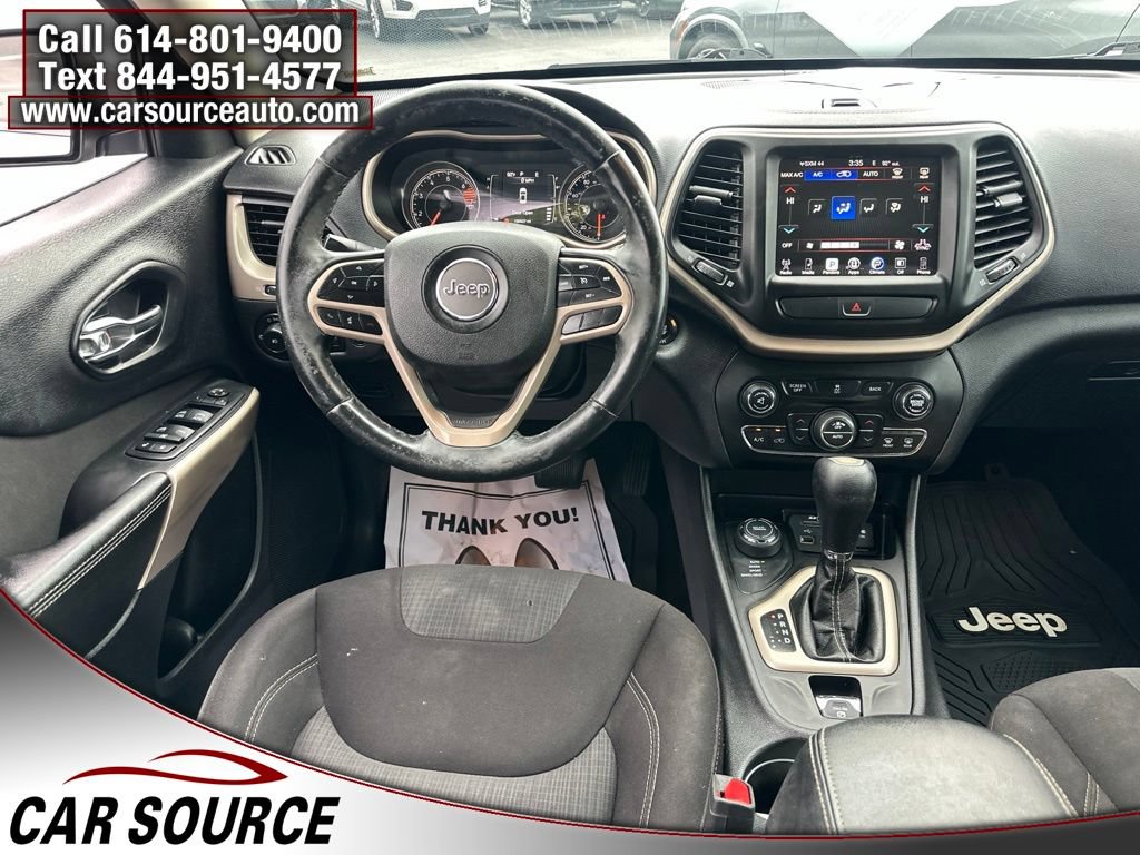 Used 2017 Jeep Cherokee Latitude w/ Comfort/Convenience Group AWD/4WD image 15