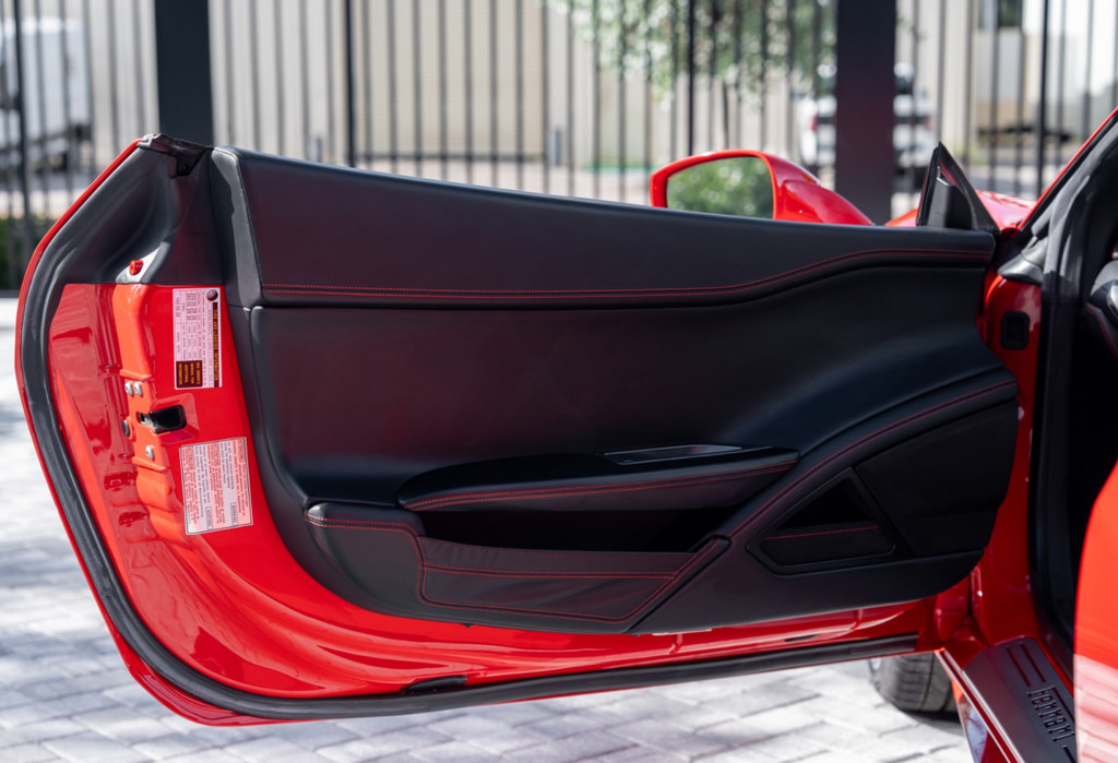 Used 2013 Ferrari 458 Spider RWD image 39