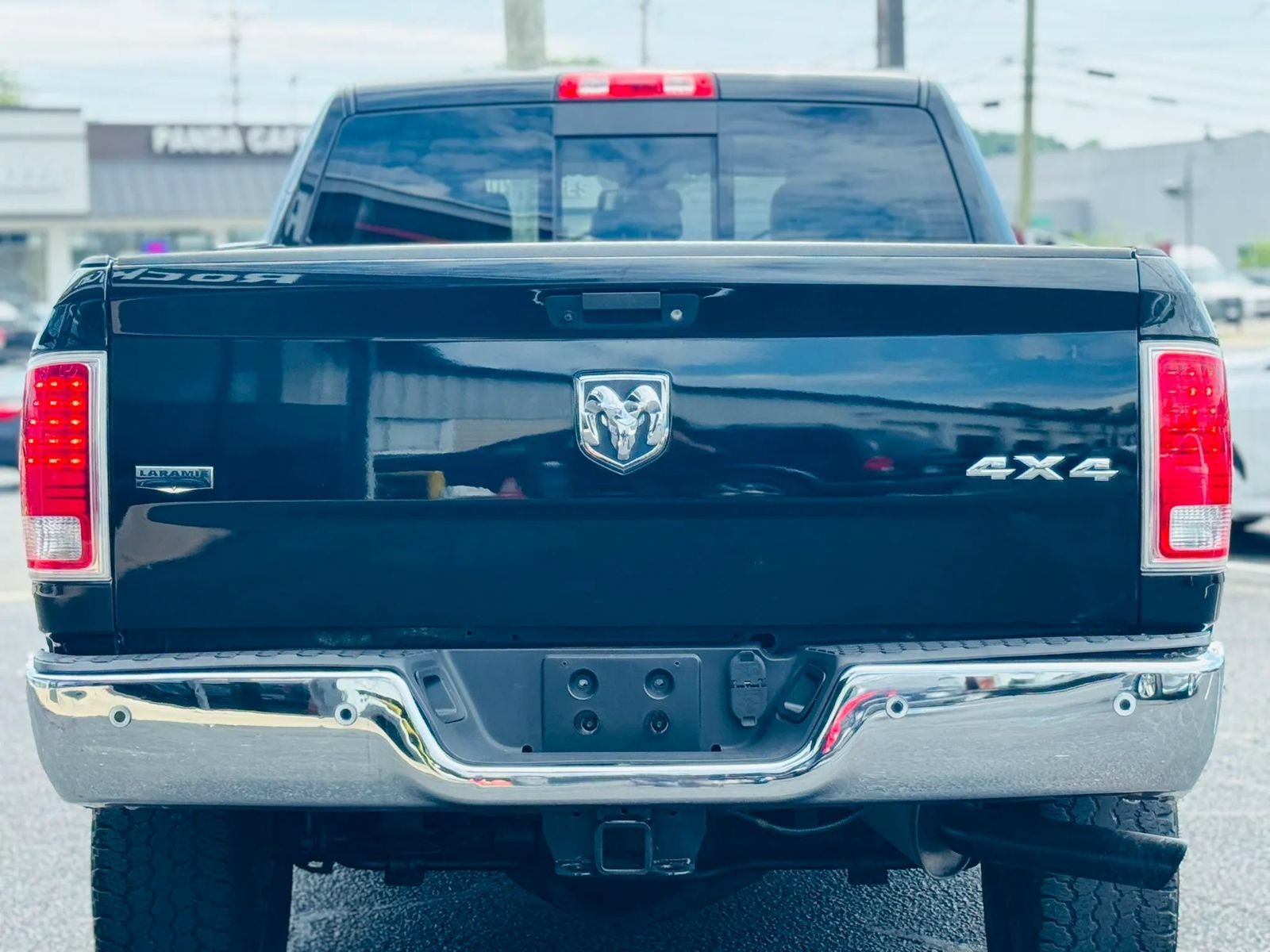 Used 2017 RAM 2500 Laramie w/ Convenience Group AWD/4WD image 5