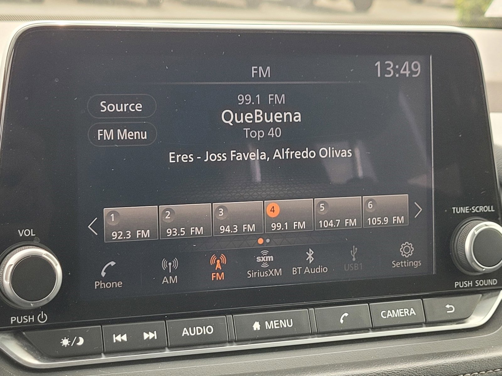 Used 2023 Nissan Rogue SV image 19