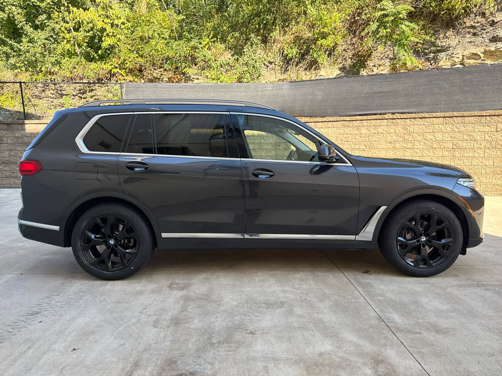 Certified 2022 BMW X7 xDrive40i image 7