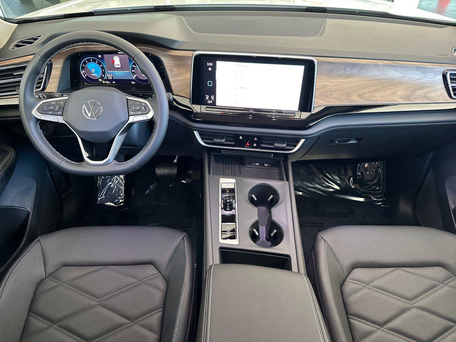 New 2026 Volkswagen Atlas SE FWD image 12