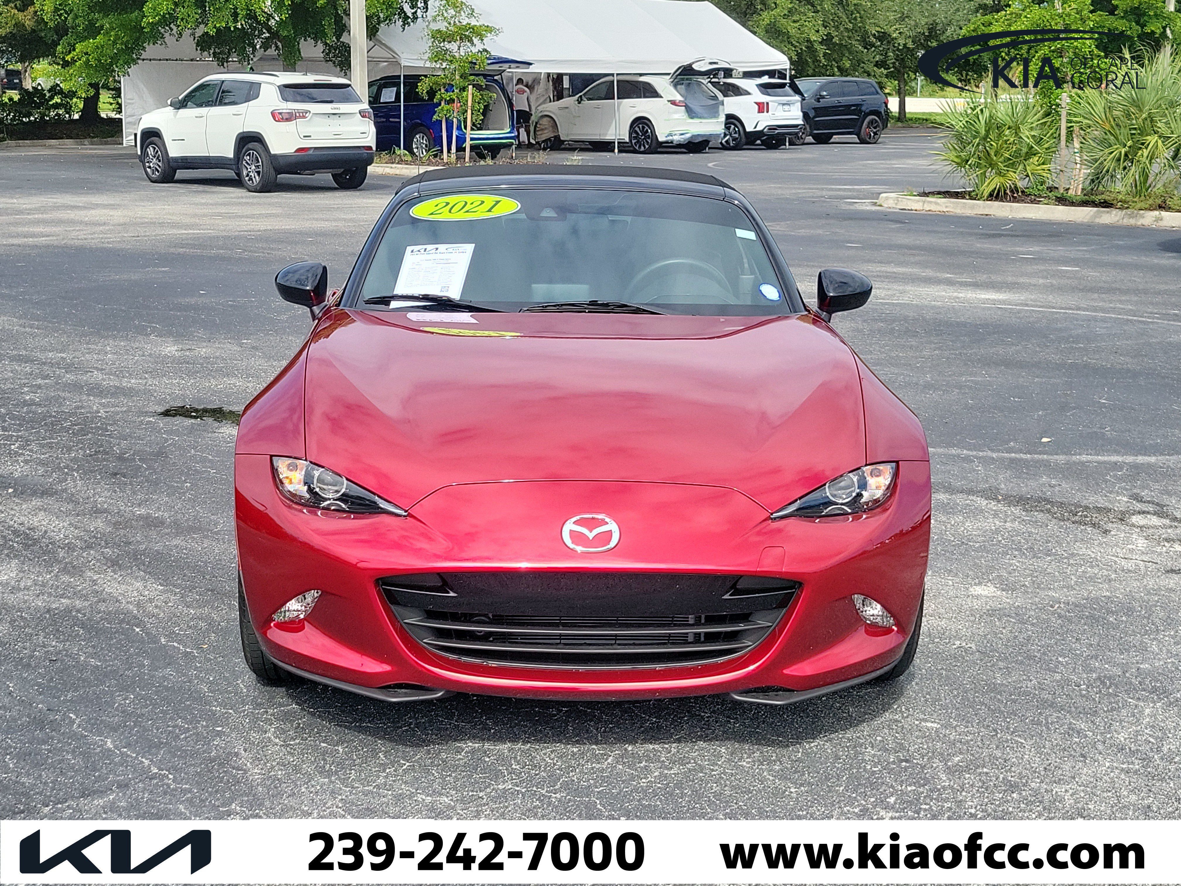 Used 2021 MAZDA MX-5 Miata Sport RWD image 2