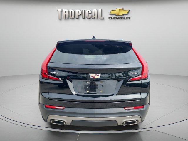 Used 2023 Cadillac XT4 Premium Luxury FWD image 4