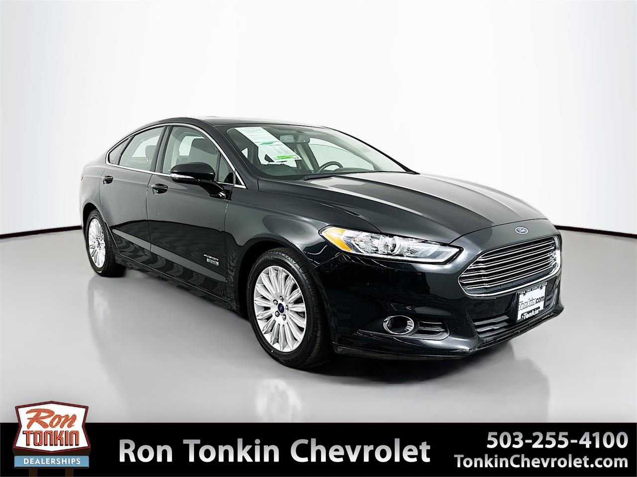 Used 2016 Ford Fusion Energi SE FWD image 1