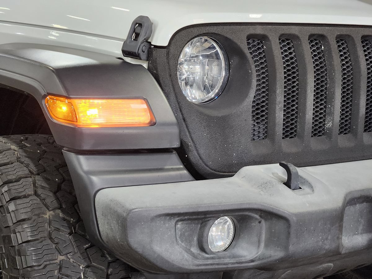 Used 2019 Jeep Wrangler Unlimited Sport S AWD/4WD image 9