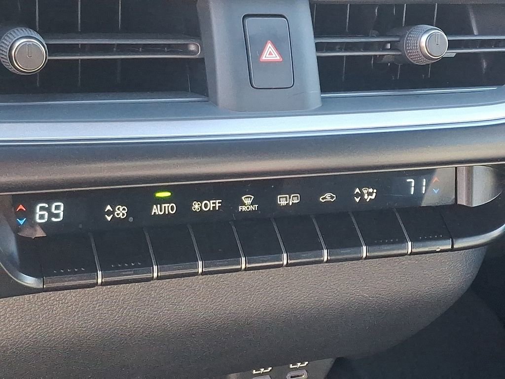 Used 2025 Lexus UX 300h AWD w/ Accessory Package (Z1) image 17