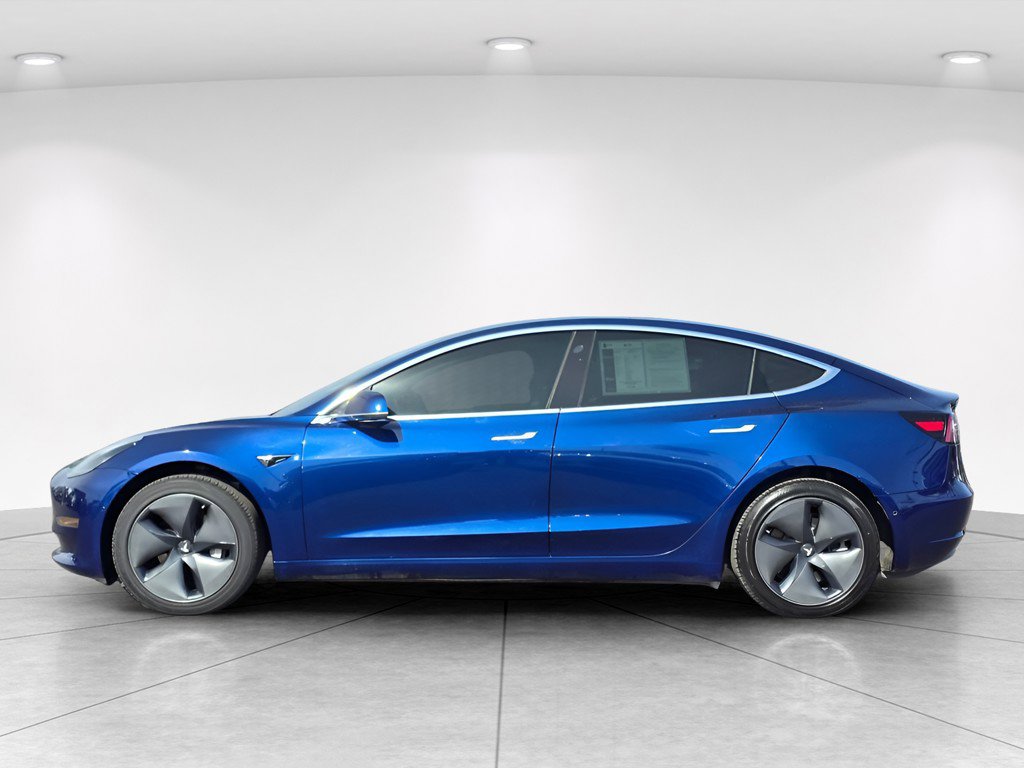 Used 2020 Tesla Model 3 Standard Range RWD image 3