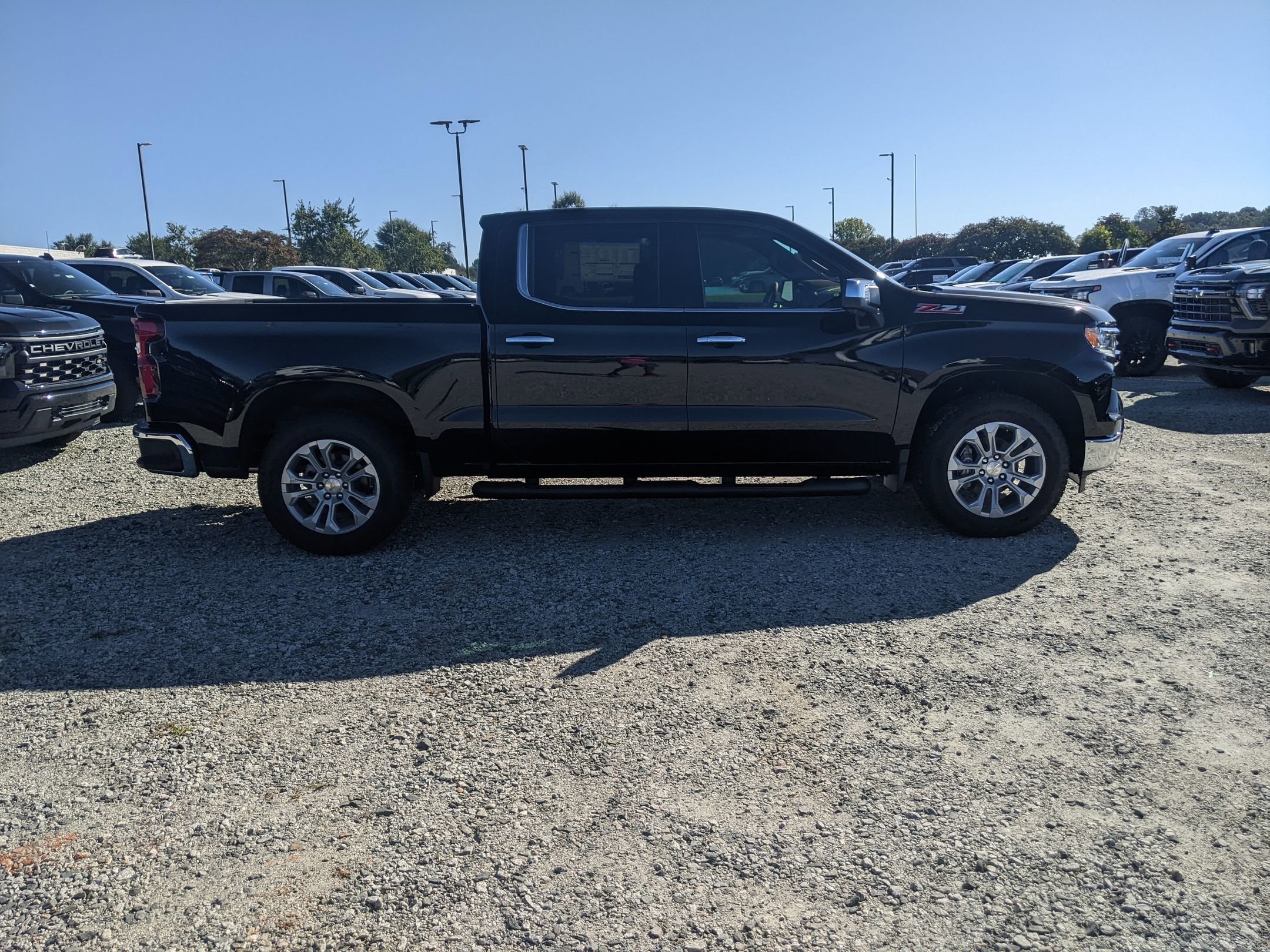 New 2026 Chevrolet Silverado 1500 LTZ w/ LTZ Premium Package image 9