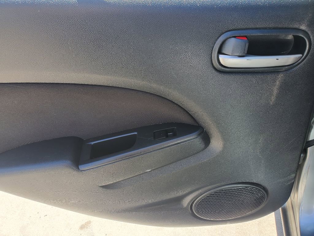 Used 2013 MAZDA MAZDA2 Touring FWD image 22