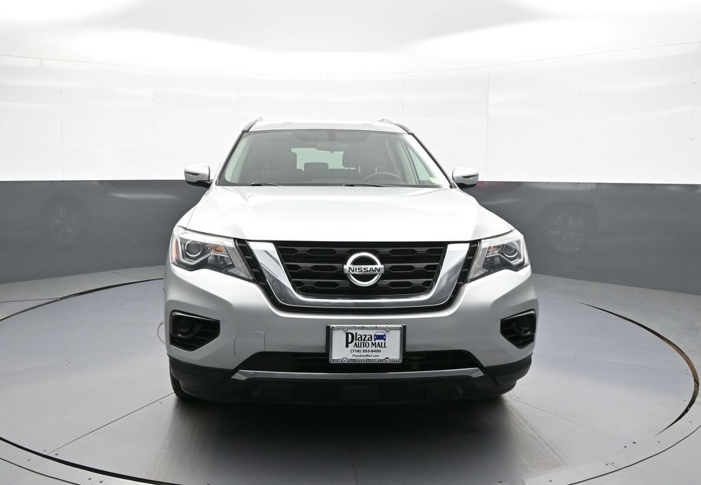 Used 2019 Nissan Pathfinder S AWD/4WD image 2