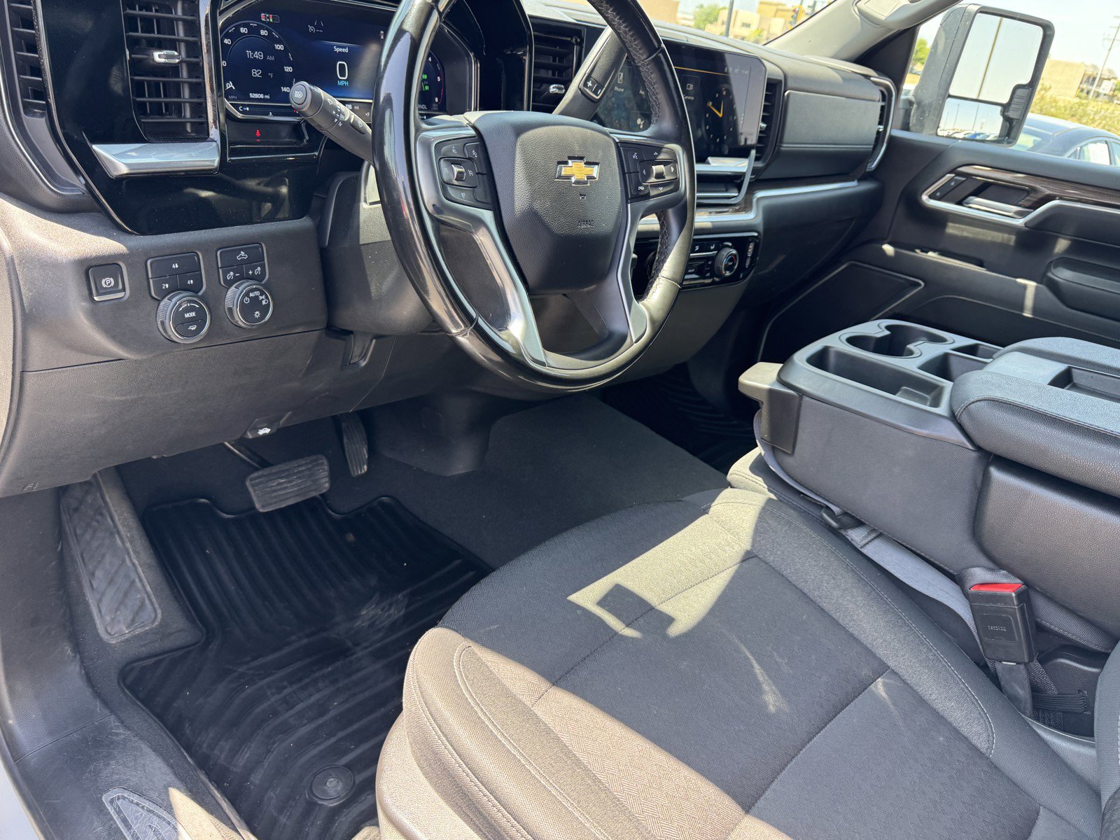 Used 2024 Chevrolet Silverado 2500 LT AWD/4WD image 15