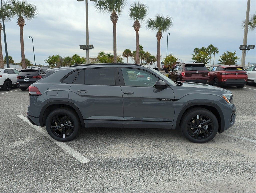 New 2026 Volkswagen Atlas Cross Sport SEL R-Line image 3