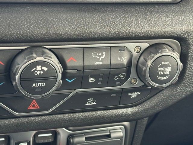 New 2026 Jeep Gladiator Sport AWD/4WD image 22