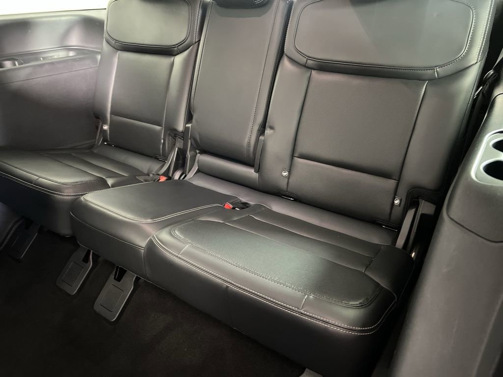 Used 2025 Ford Expedition Platinum image 23