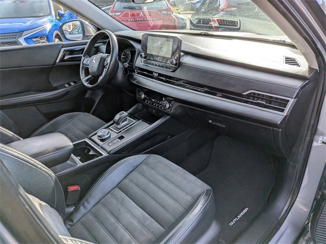 Used 2022 Mitsubishi Outlander SE image 36