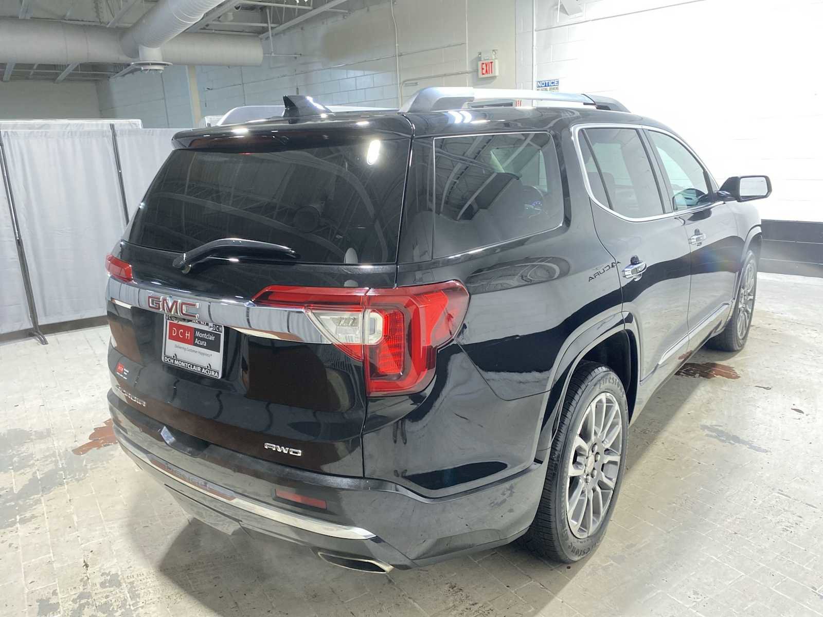Used 2021 GMC Acadia Denali w/ Denali Ultimate Package AWD/4WD image 26