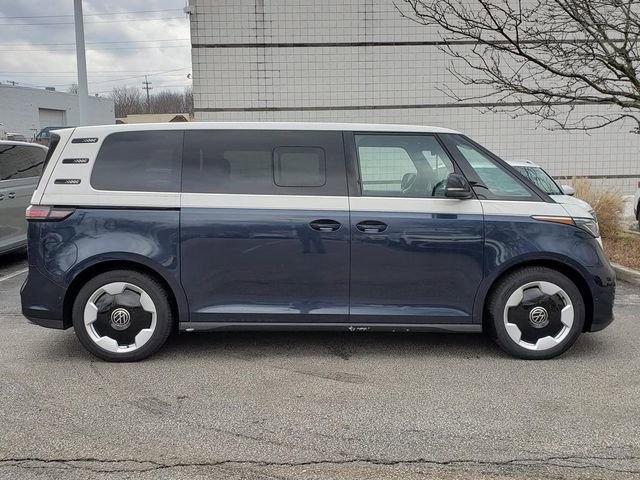 New 2025 Volkswagen ID. Buzz Pro S Plus image 2