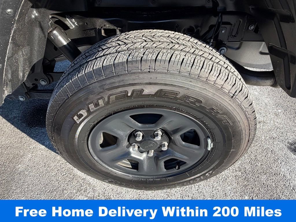 Certified 2024 Jeep Gladiator Sport image 14