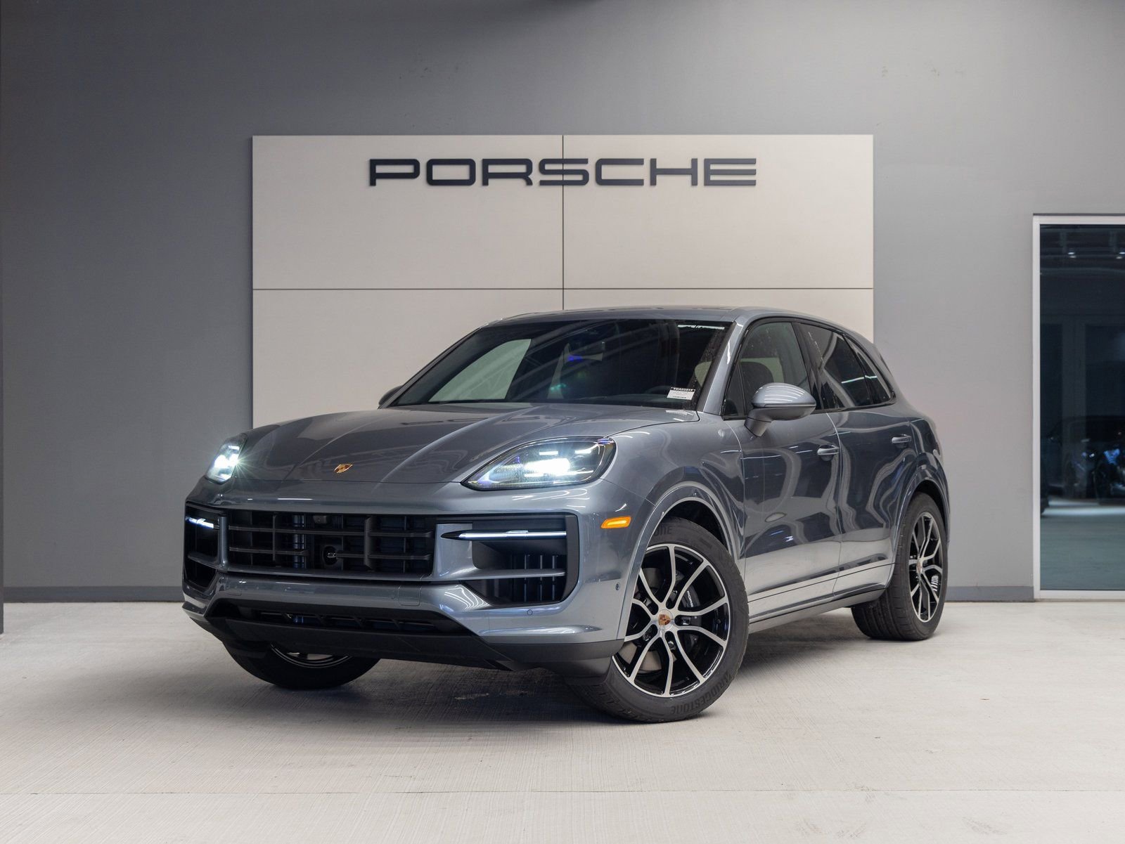 New 2026 Porsche Cayenne AWD/4WD image 1