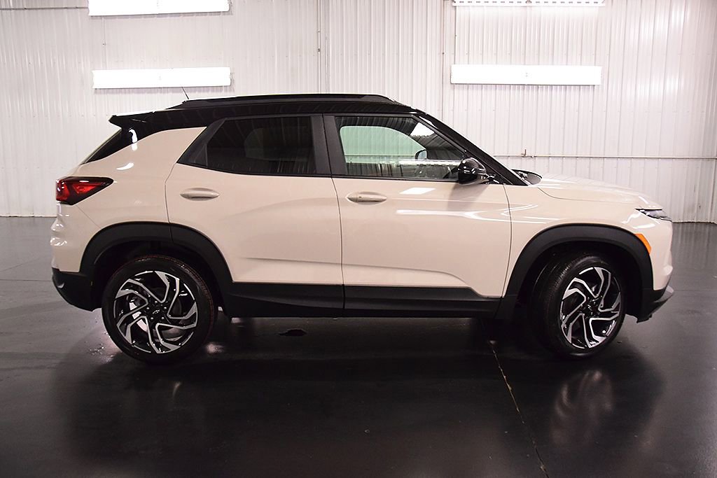 New 2026 Chevrolet TrailBlazer RS w/ Driver Confidence Package AWD/4WD image 8