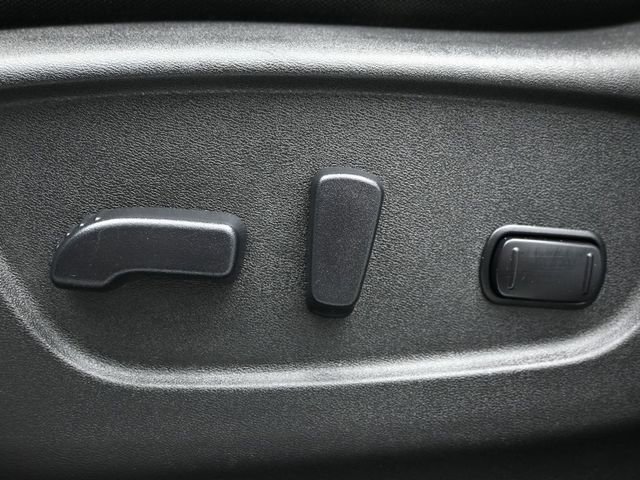 Used 2019 Nissan Rogue SV AWD/4WD image 13