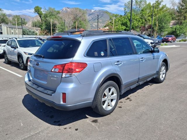 Used 2014 Subaru Outback 2.5i Premium w/ Moonroof Package AWD/4WD image 3