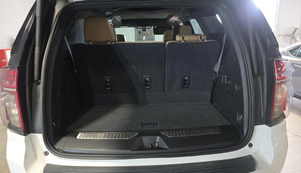Used 2021 Chevrolet Tahoe Premier w/ Premium Package AWD/4WD image 20