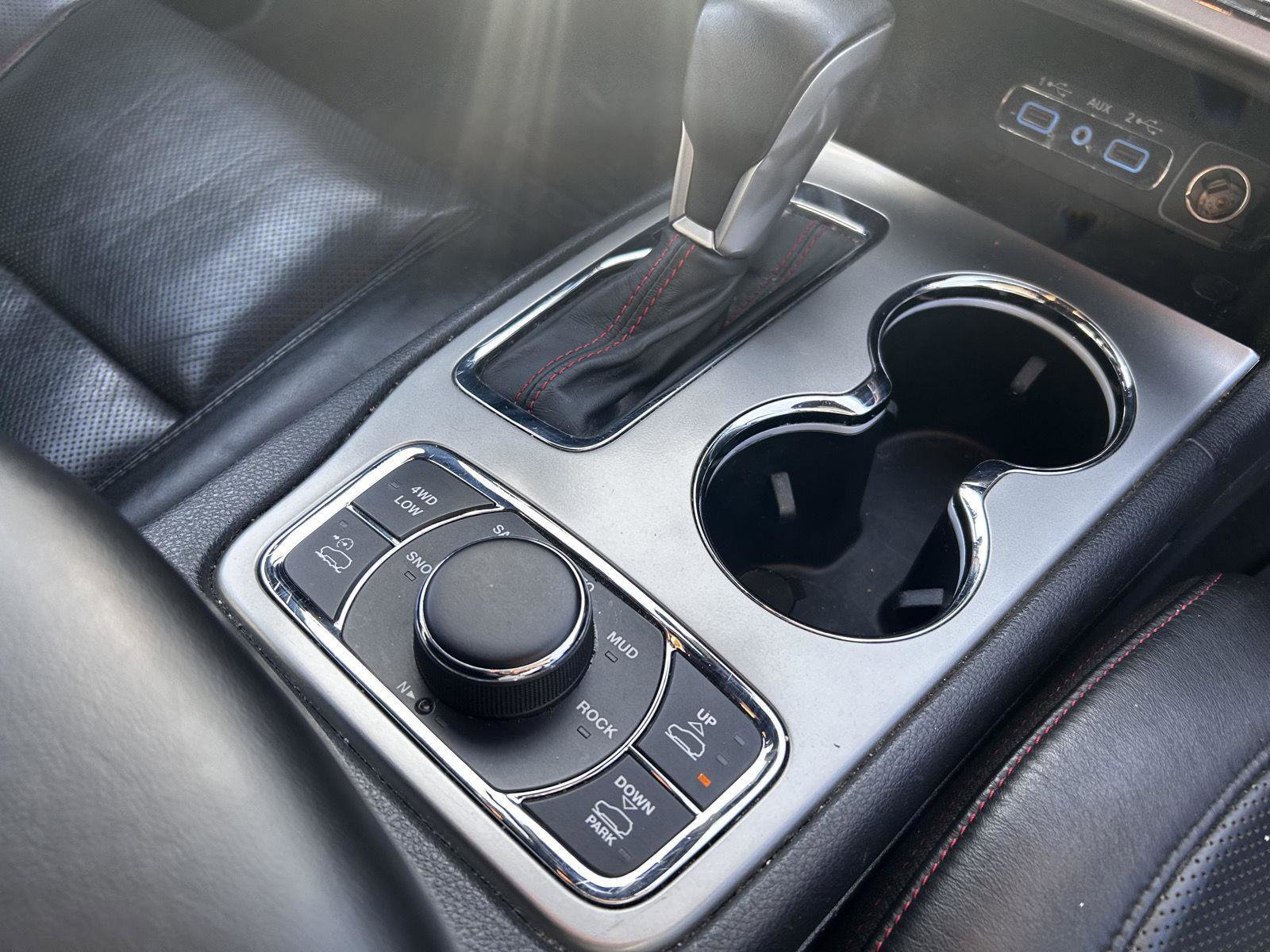 Used 2019 Jeep Grand Cherokee Trailhawk w/ Trailhawk Luxury Group image 24