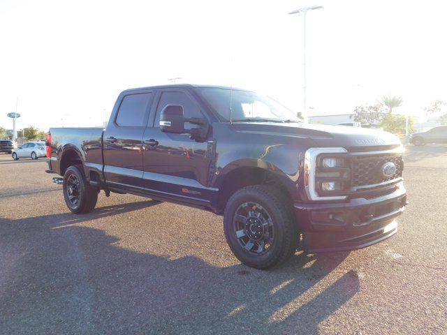 Used 2024 Ford F250 Lariat w/ Lariat Ultimate Package AWD/4WD video 3